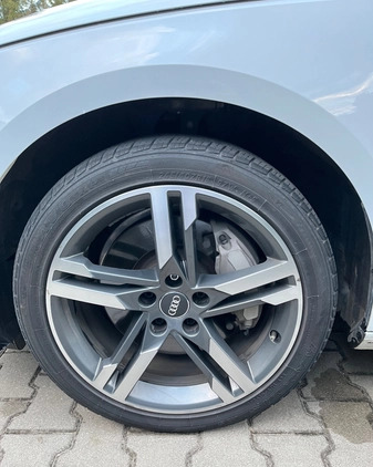 Audi A4 cena 99500 przebieg: 102500, rok produkcji 2016 z Biłgoraj małe 172
